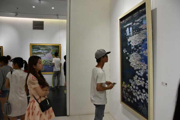 “万物有灵——唐寅油画展”开幕式在烟台美术博物馆举行
